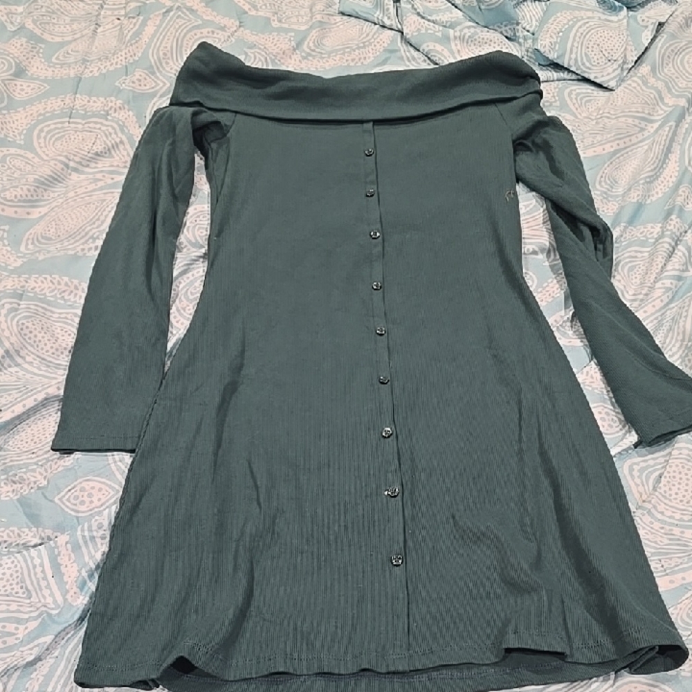 ❤️10/$40 New Green Button Down Off Shoulder Dress